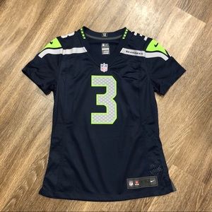 ⚠️SOLD⚠️Women’s Seahawks Jersey